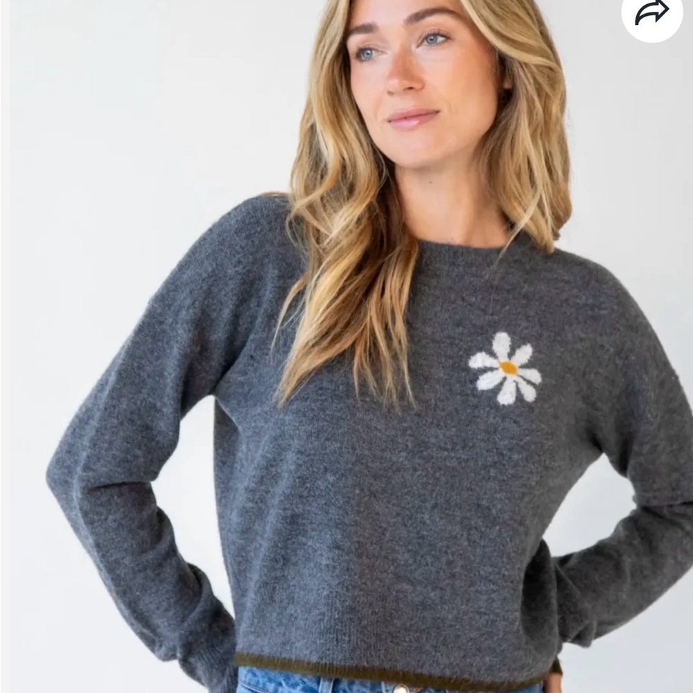 NWT Natural Life Charcoal Daisy floral crop Crewneck Sweater XL